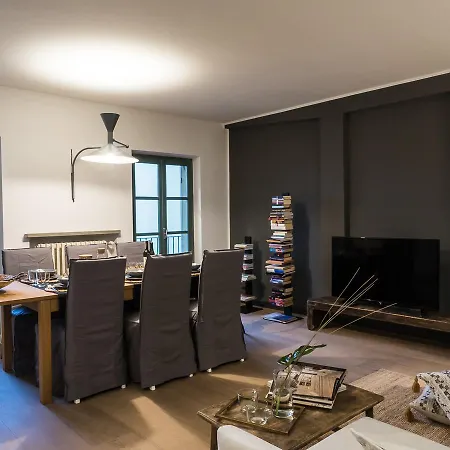 Le Logge * بارما